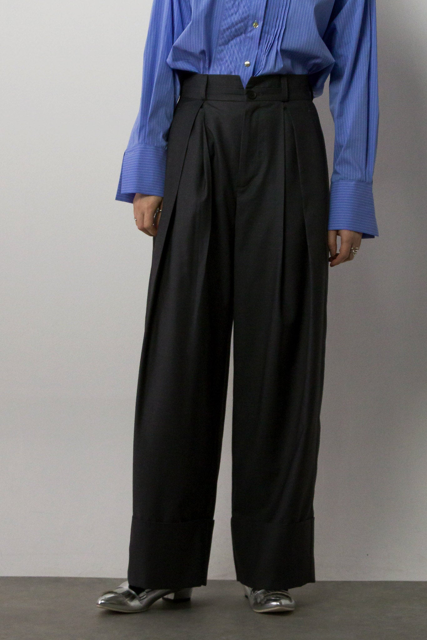 サキソニーロールアップパンツ