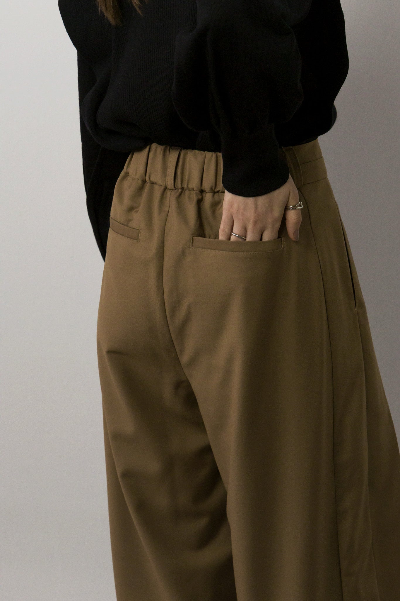 サキソニーロールアップパンツ