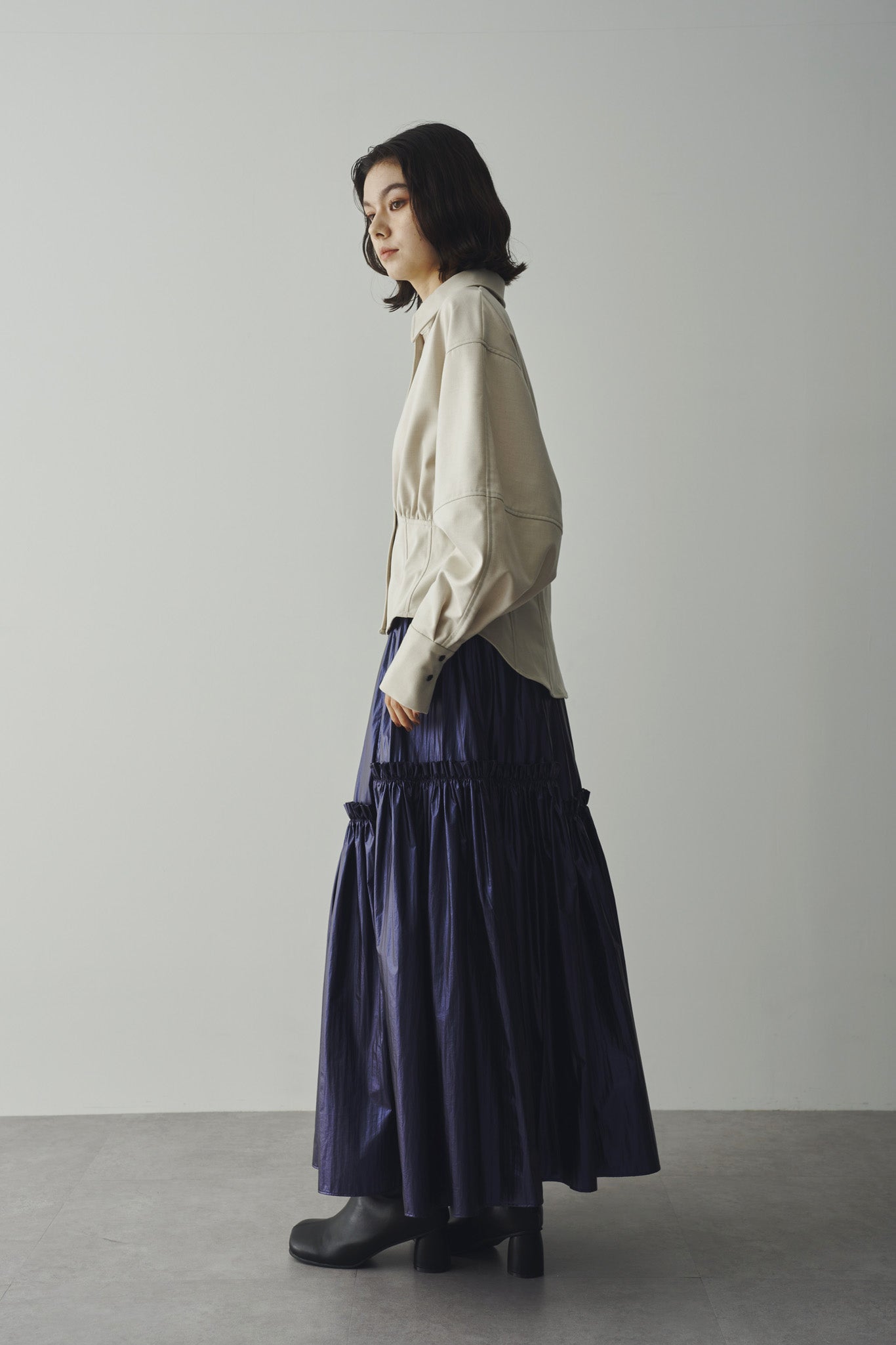 Shiny gathered skirt