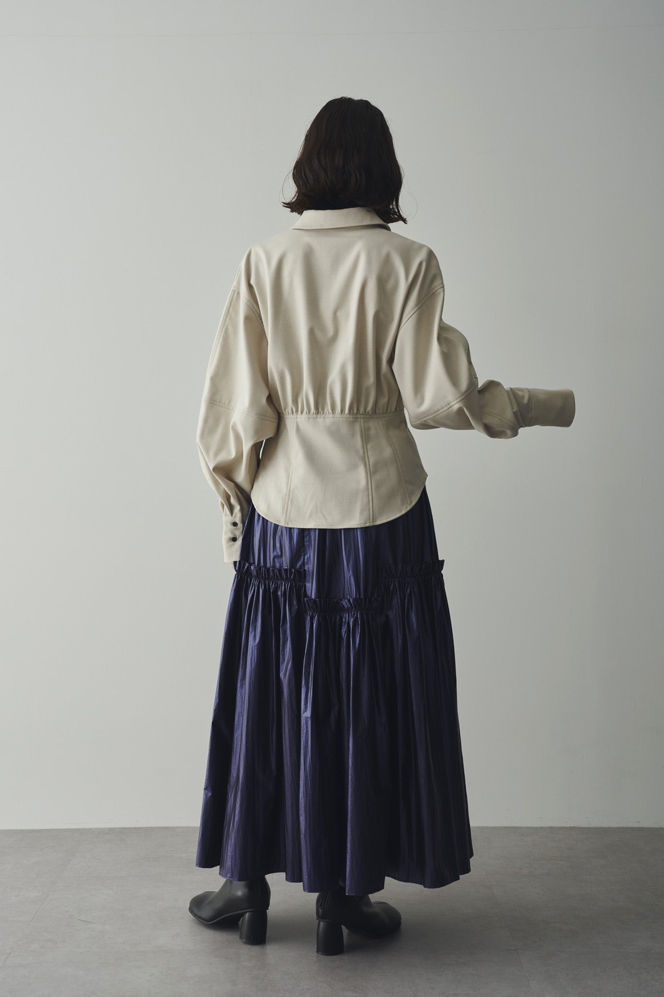 Shiny gathered skirt