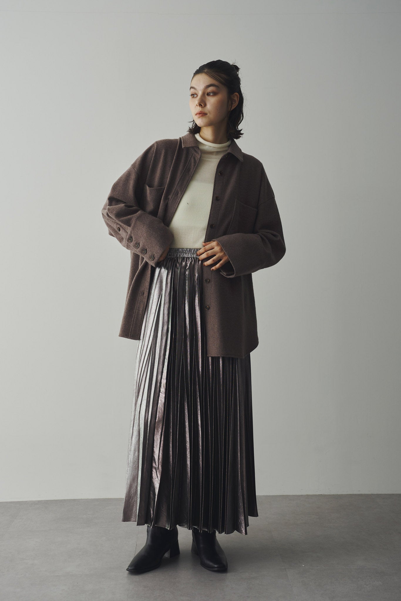 Shiny Pleated Skirt
