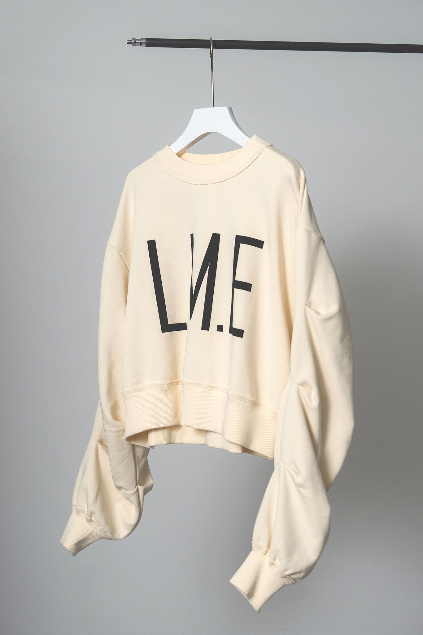 タックスリーブロゴスエット