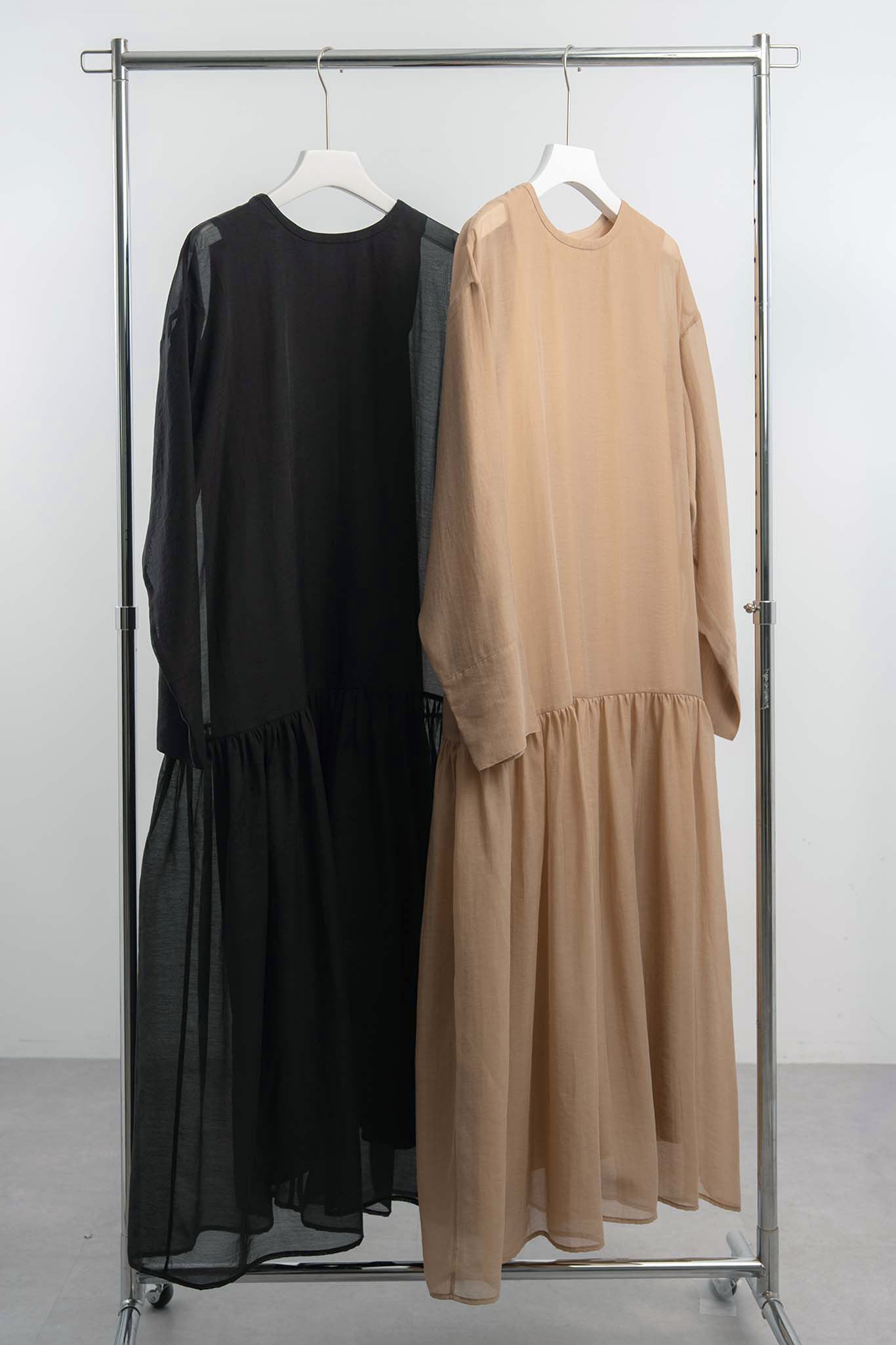 オーガンジーレイヤードワンピース