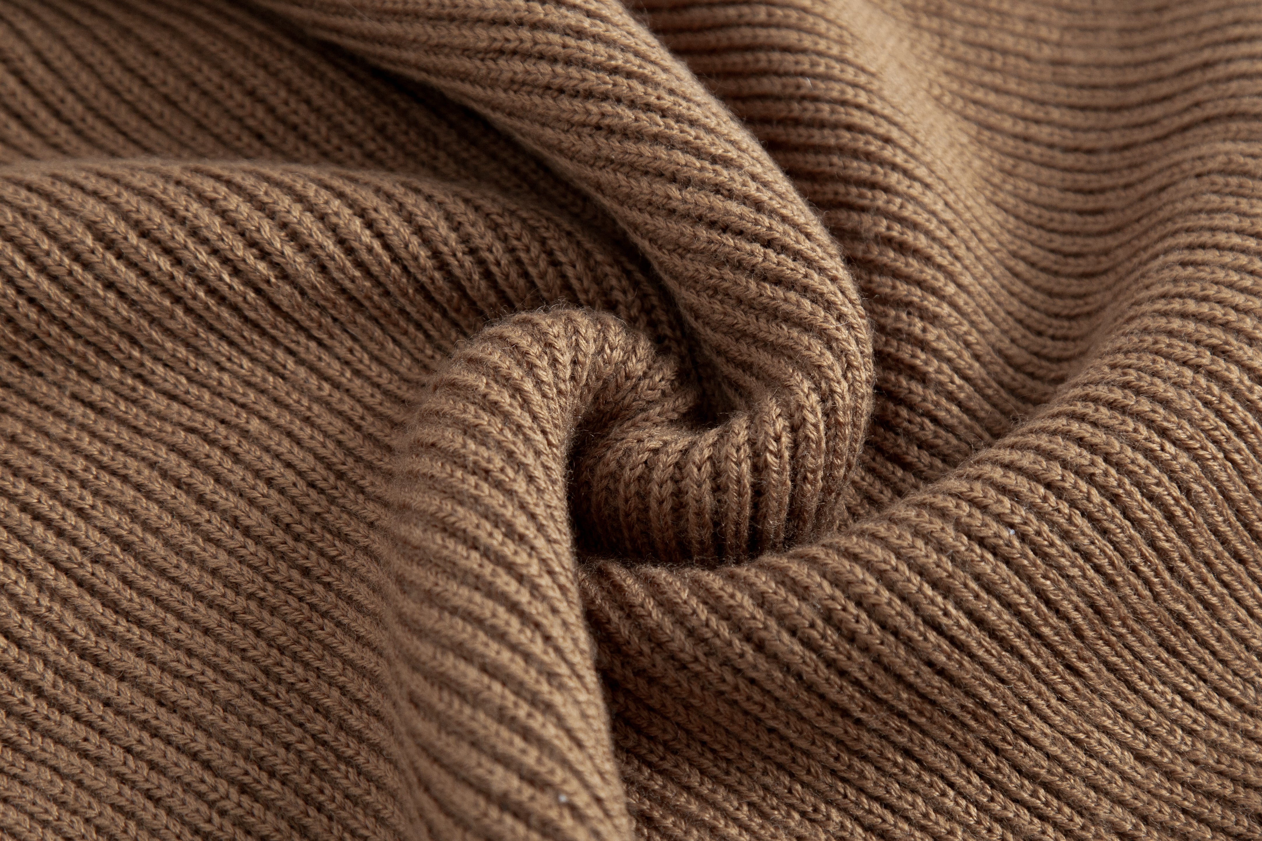 Cropped knit gilet