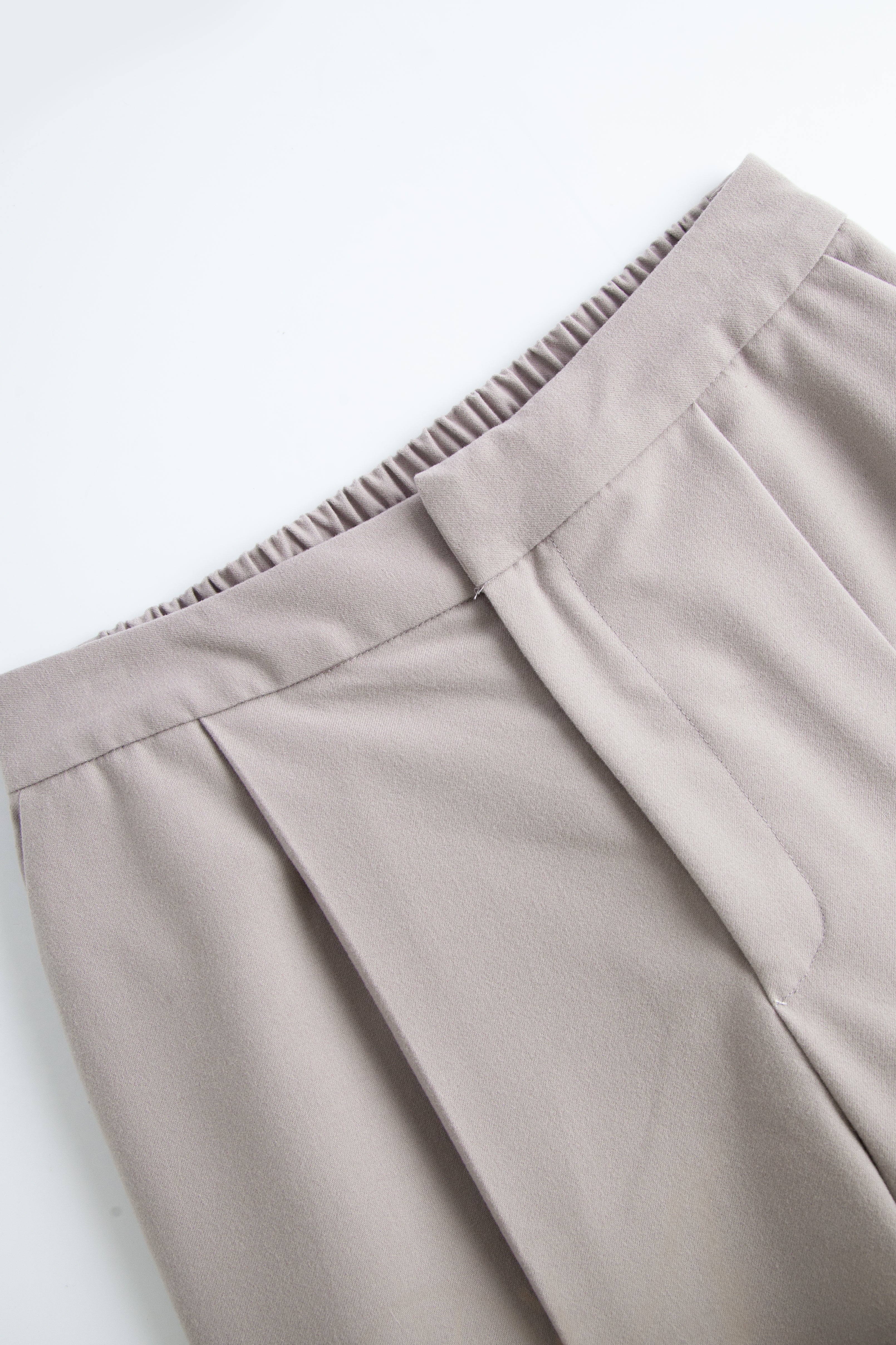 サルエルタックパンツ