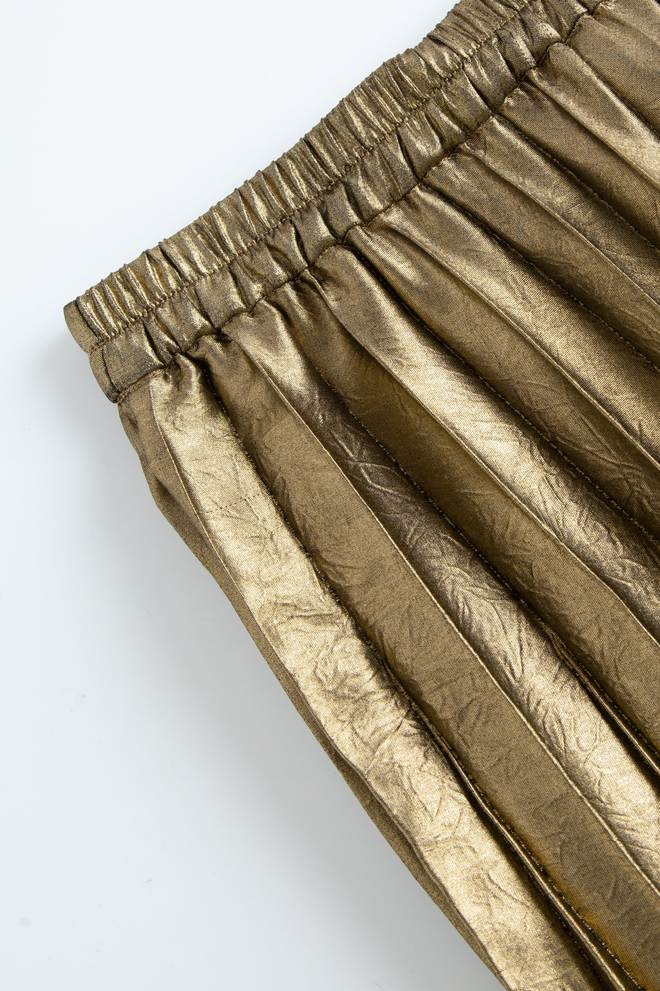 シャイニープリーツスカート