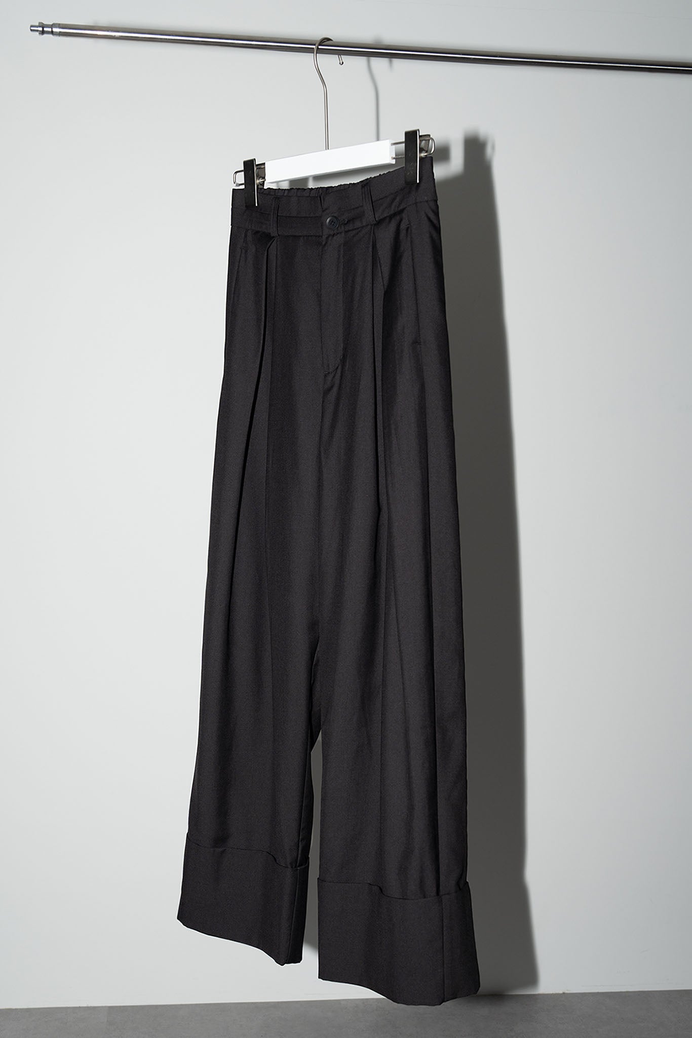 サキソニーロールアップパンツ