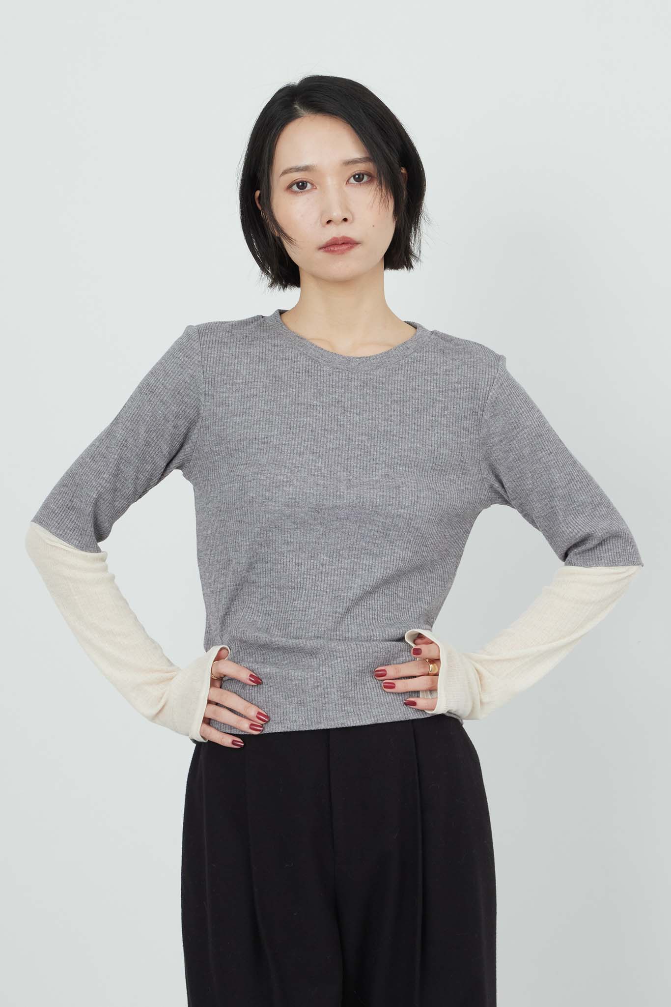 バイカラーリブトップス