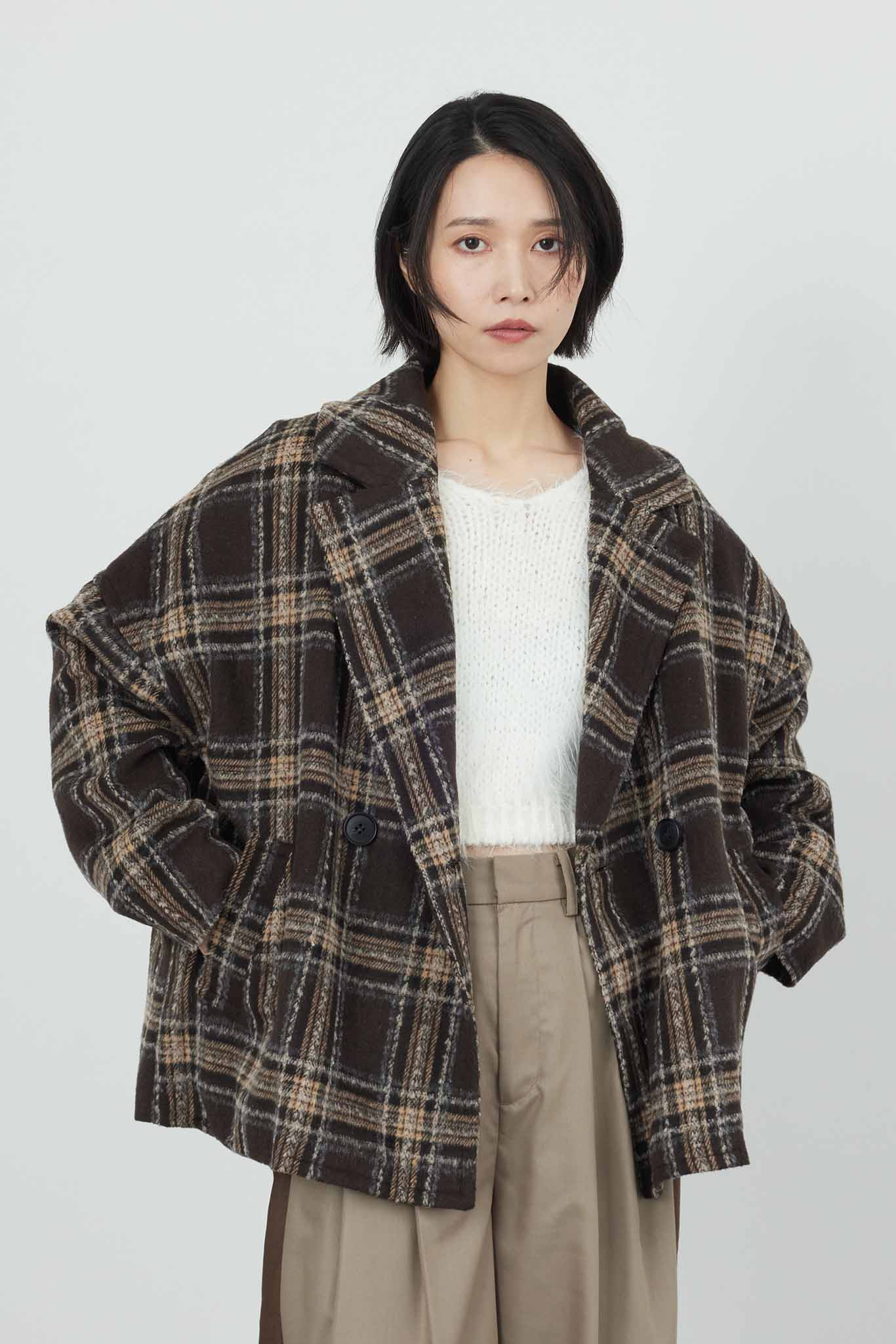 チェックピーコート