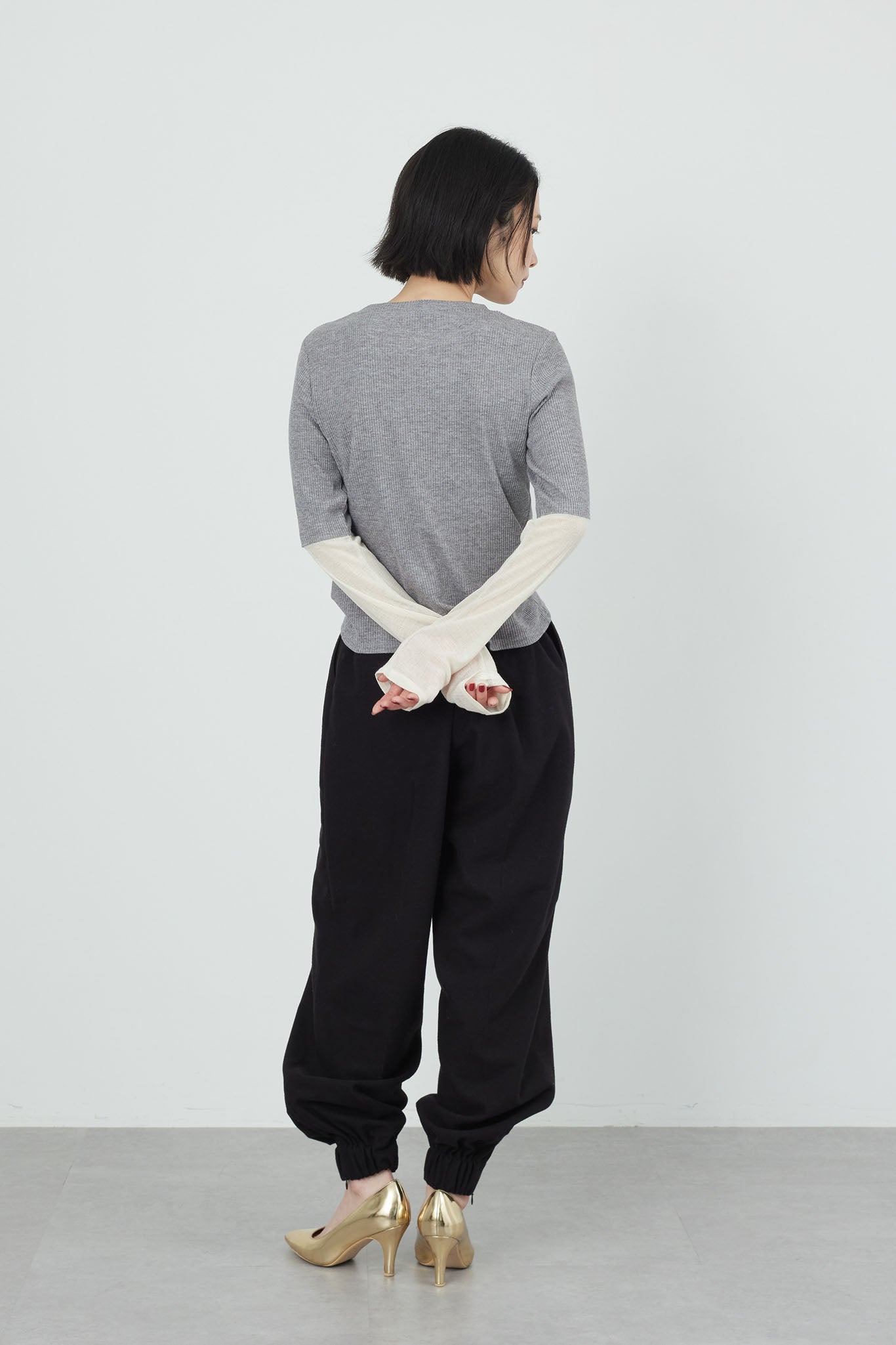 サルエルタックパンツ