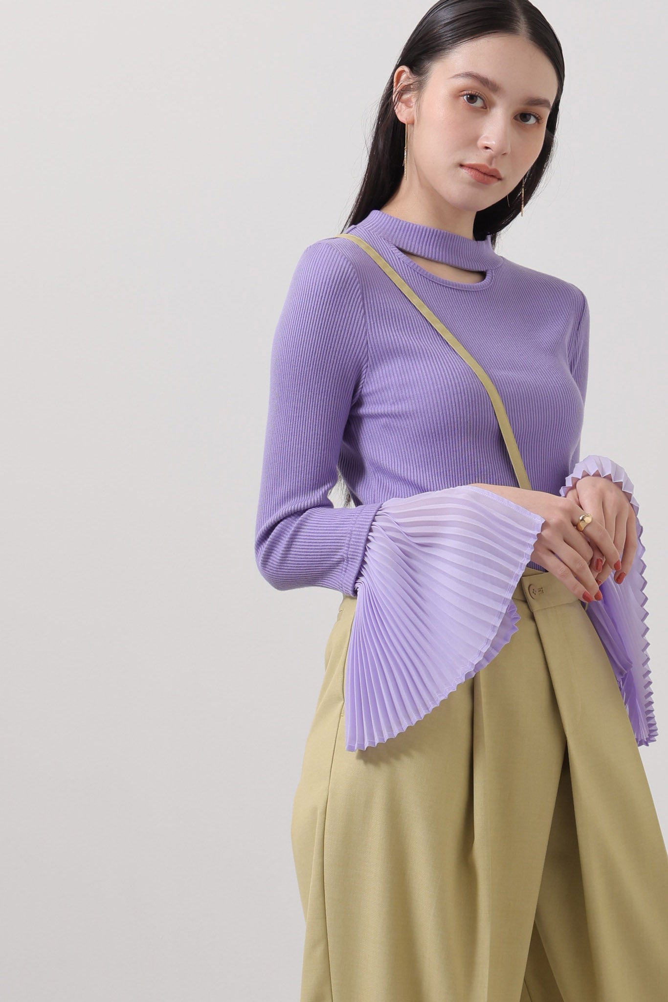 Pleated sleeve ribbed top