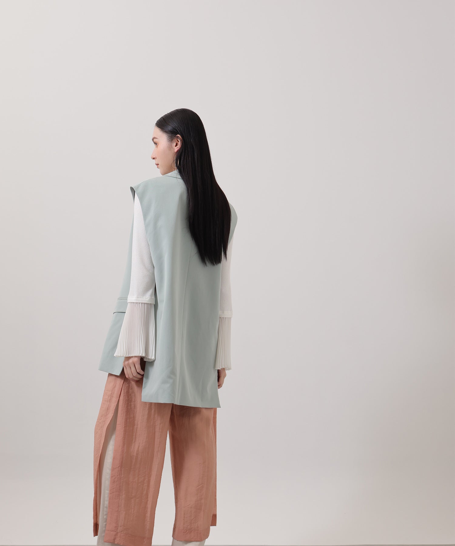 Pleated sleeve ribbed top