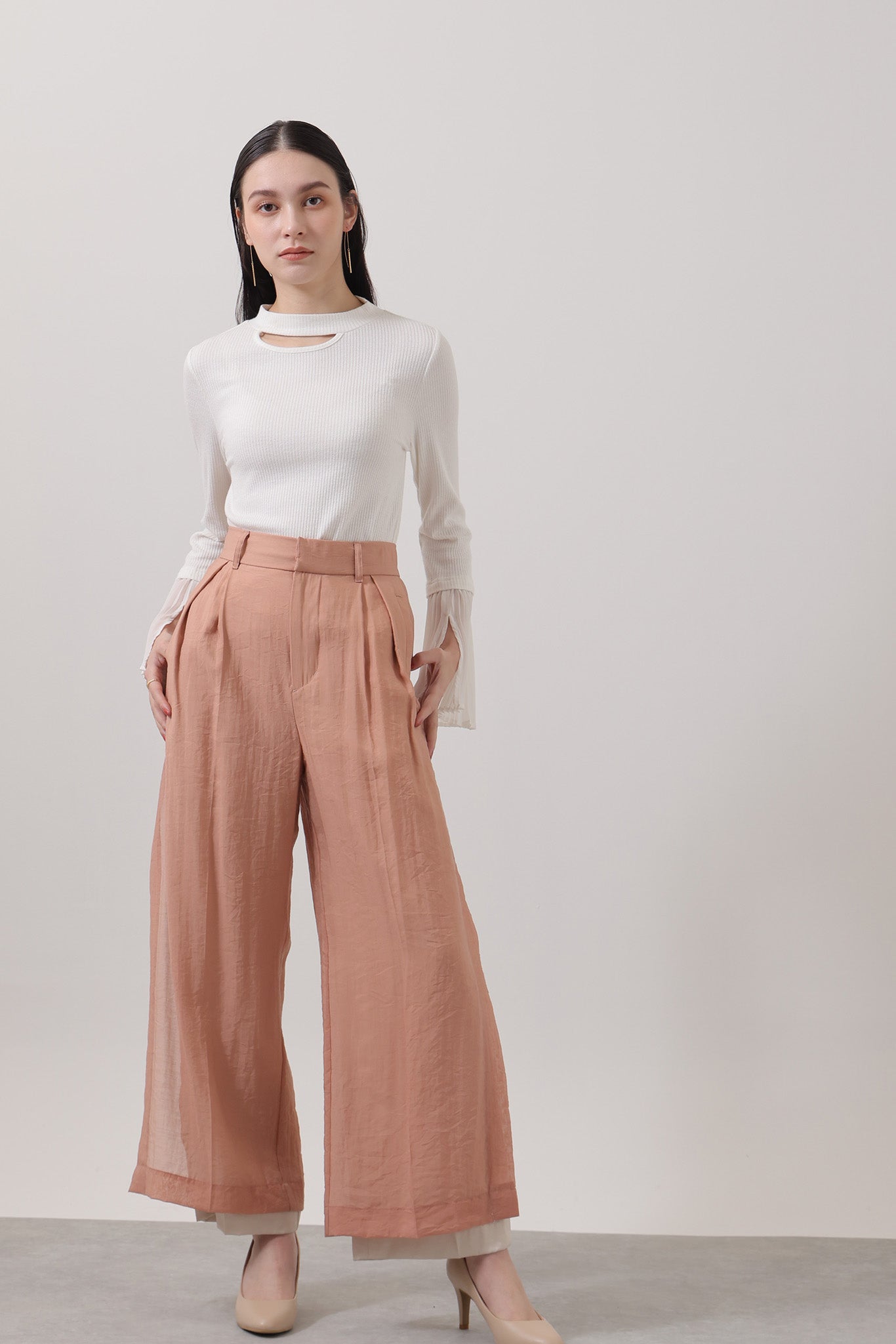 Pleated sleeve ribbed top