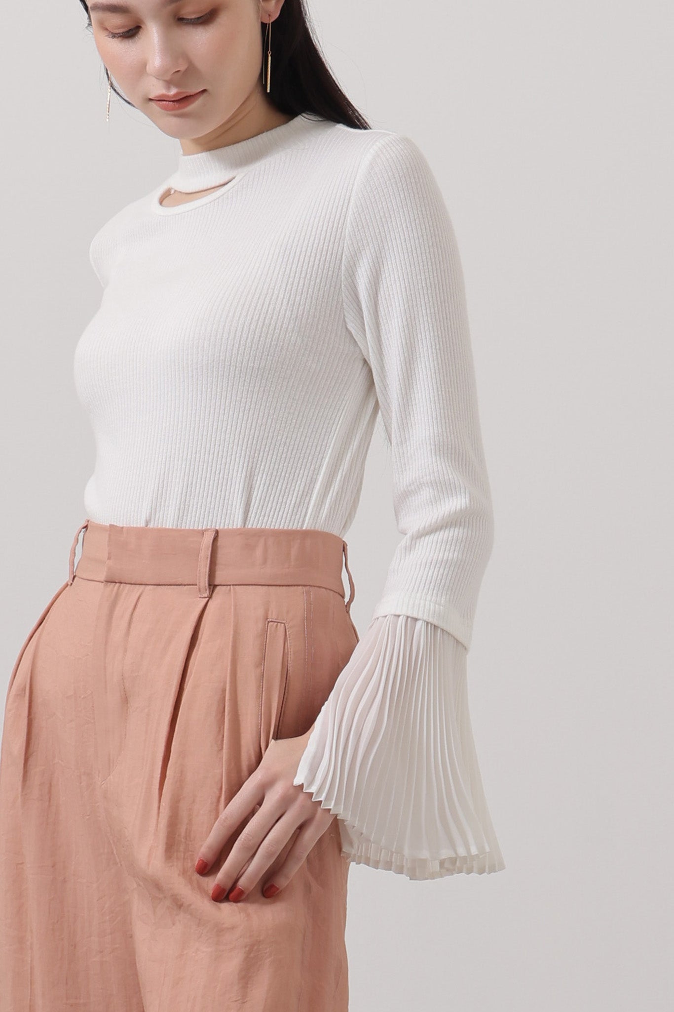 Pleated sleeve ribbed top