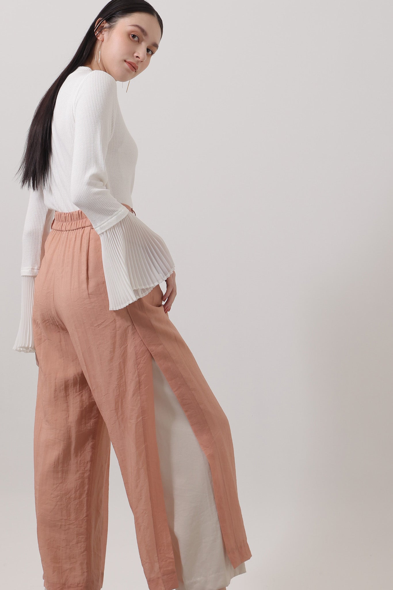 Pleated sleeve ribbed top