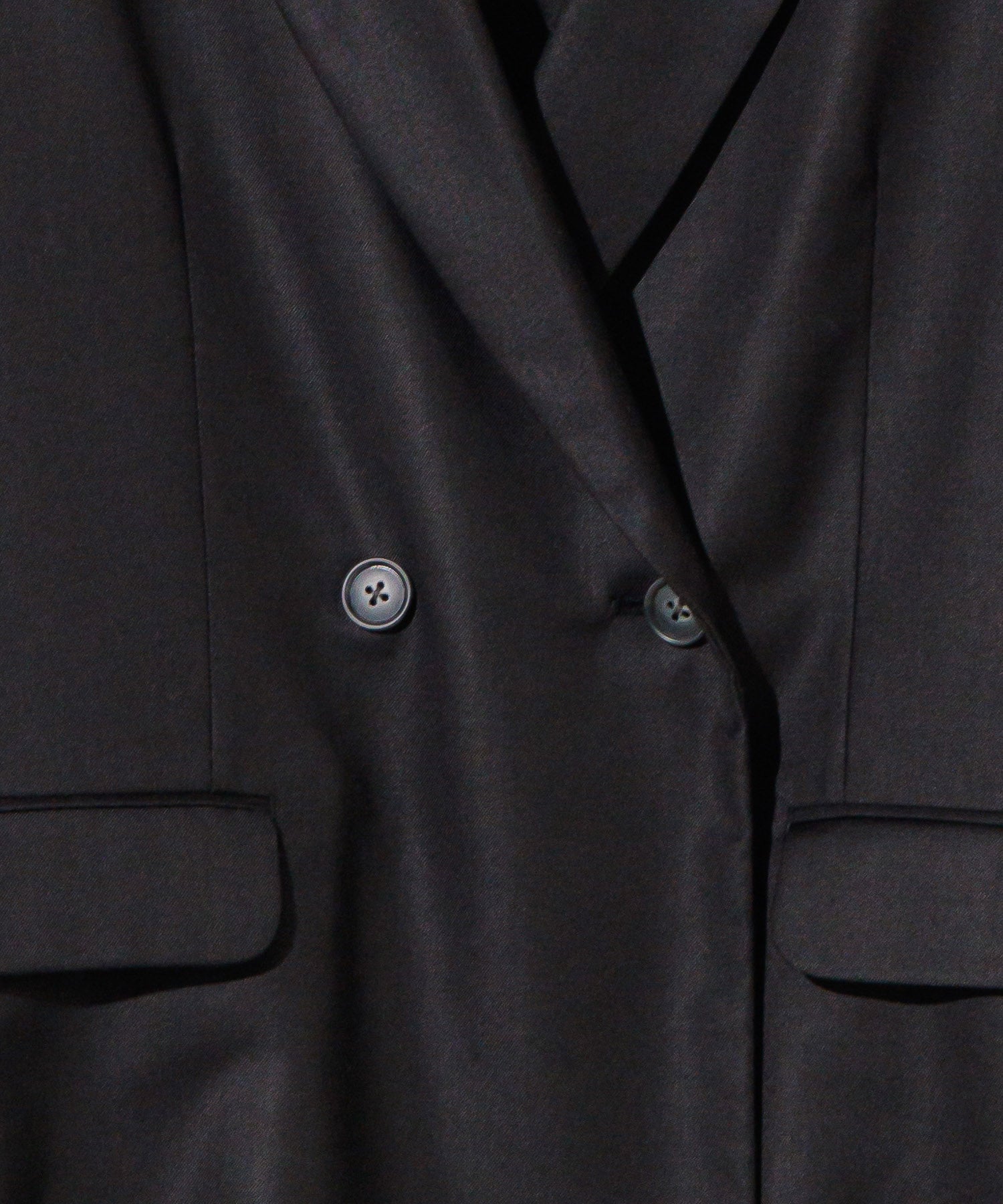Double-breasted jacket with slit sleeves
