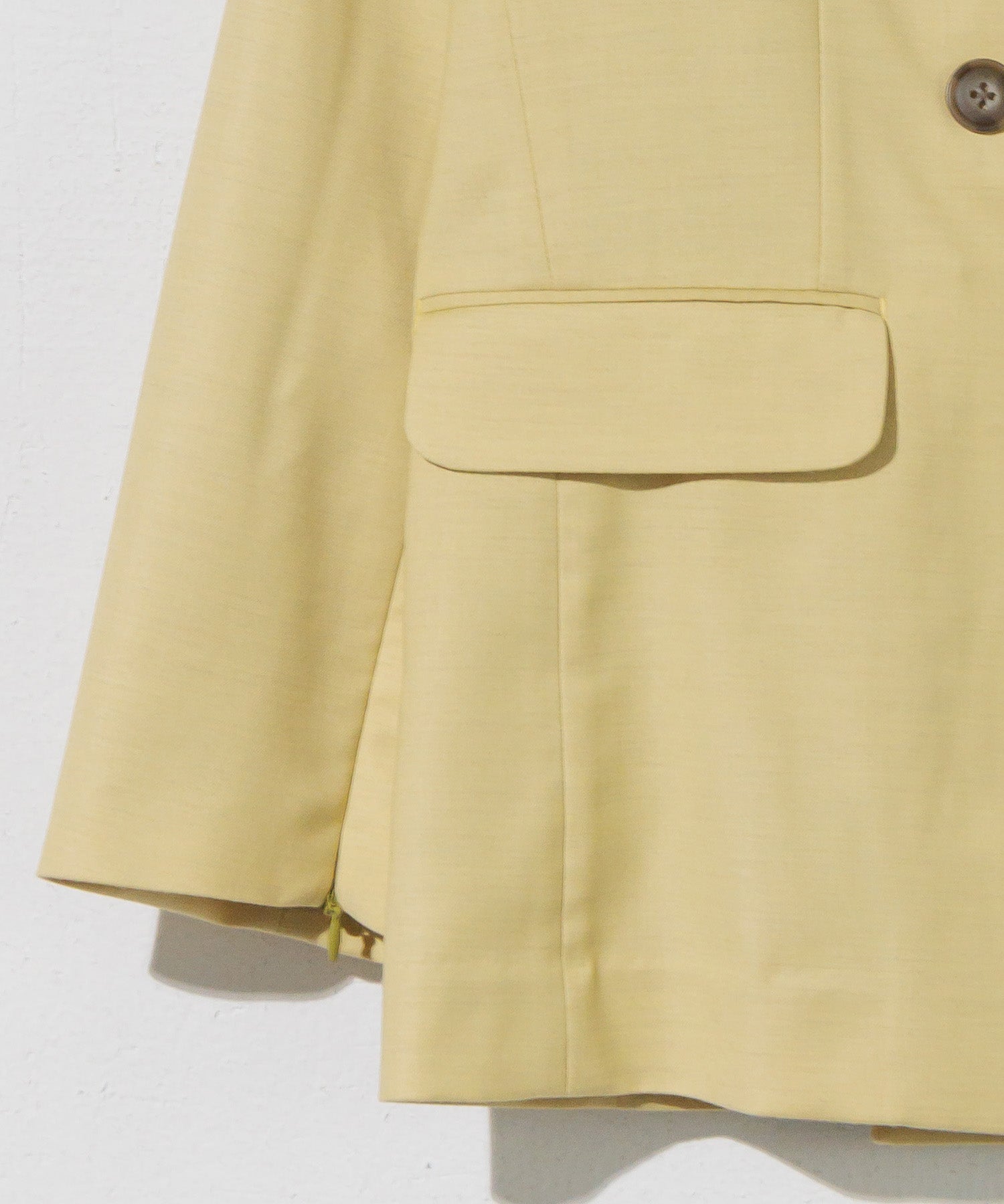 Double-breasted jacket with slit sleeves