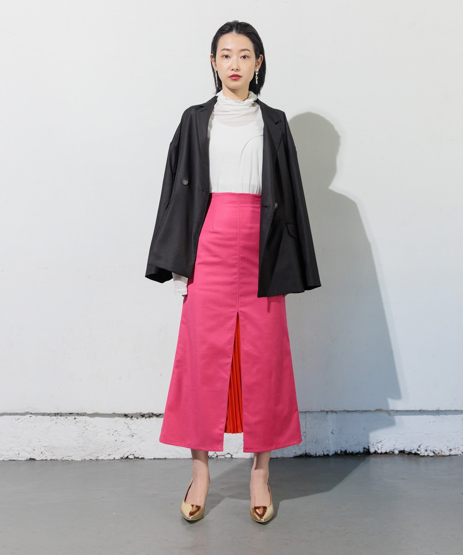 Double-breasted jacket with slit sleeves