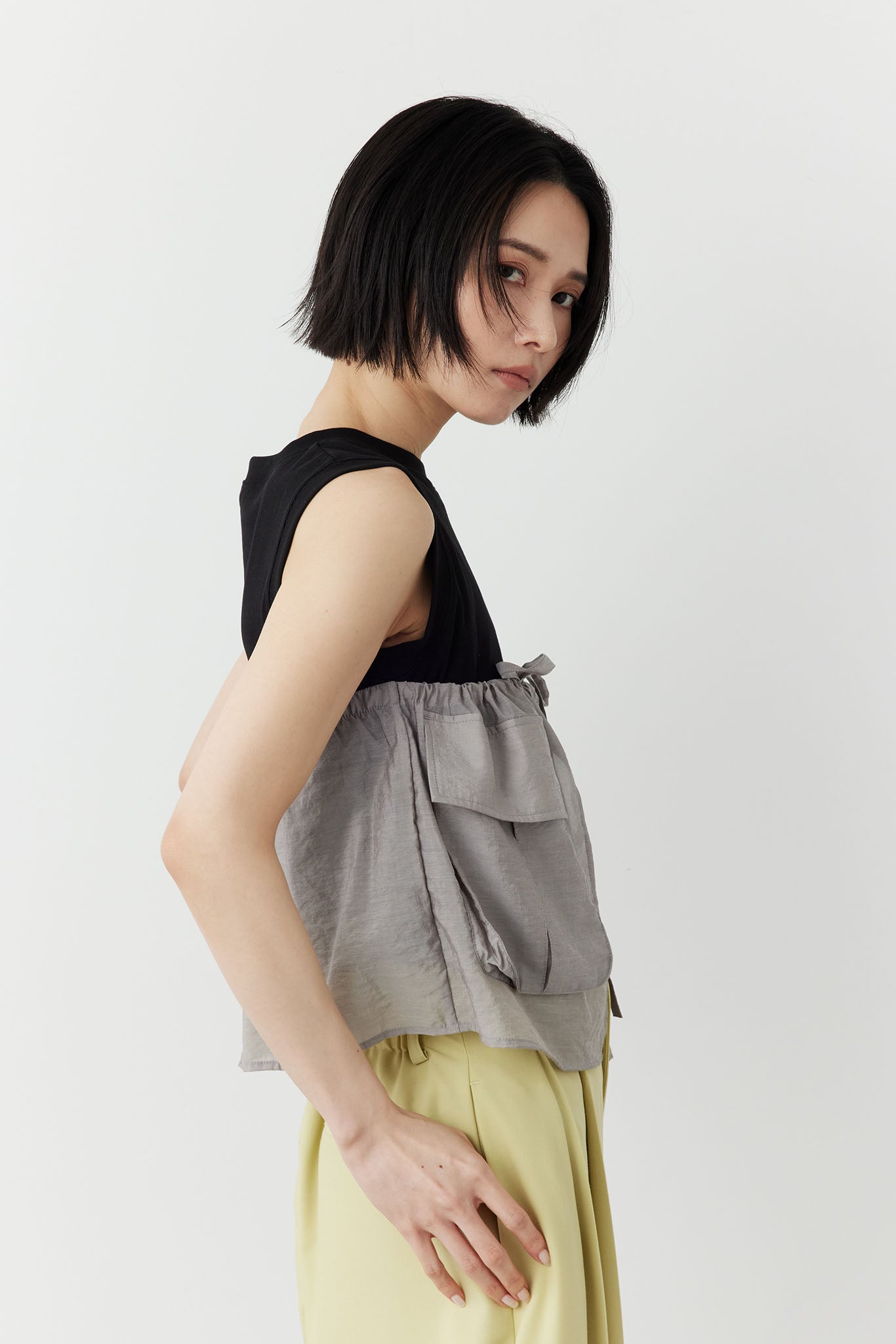 素材切り替えノースリTシャツ