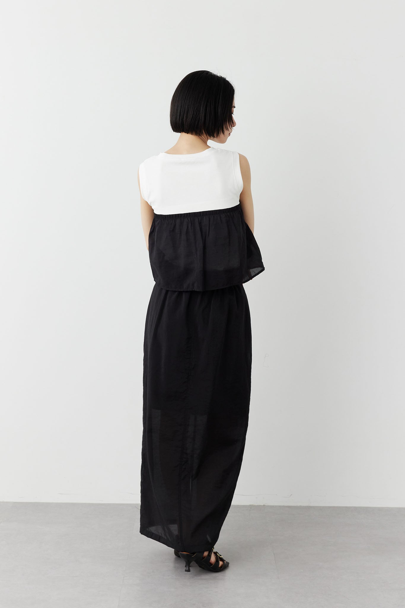 素材切り替えノースリTシャツ