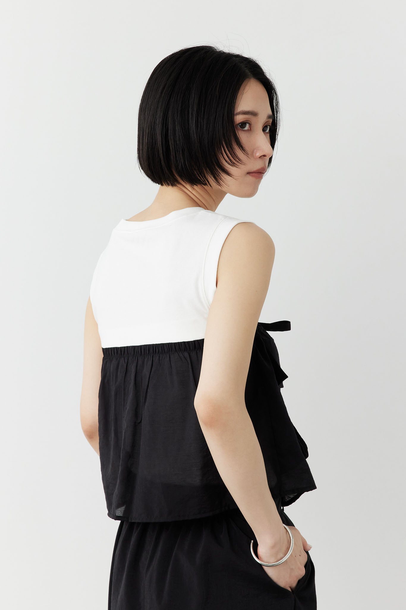 素材切り替えノースリTシャツ