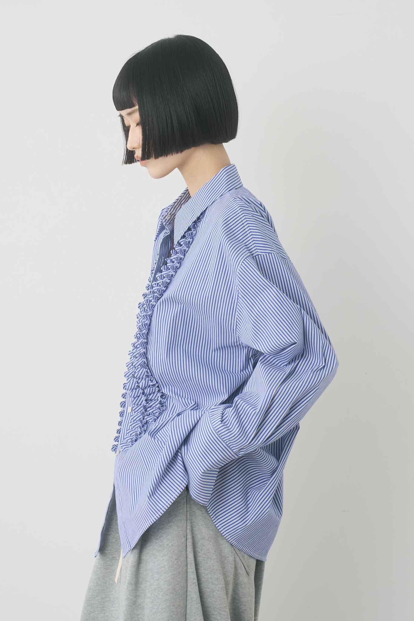 フロントフリルディテールシャツ