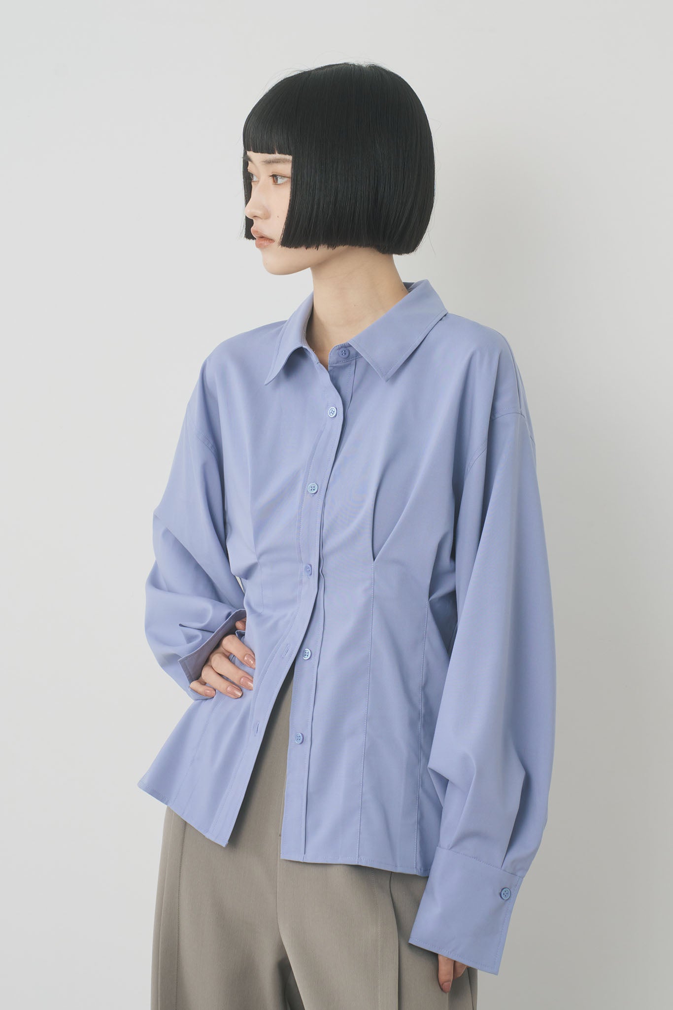 ウエストタックシャツ