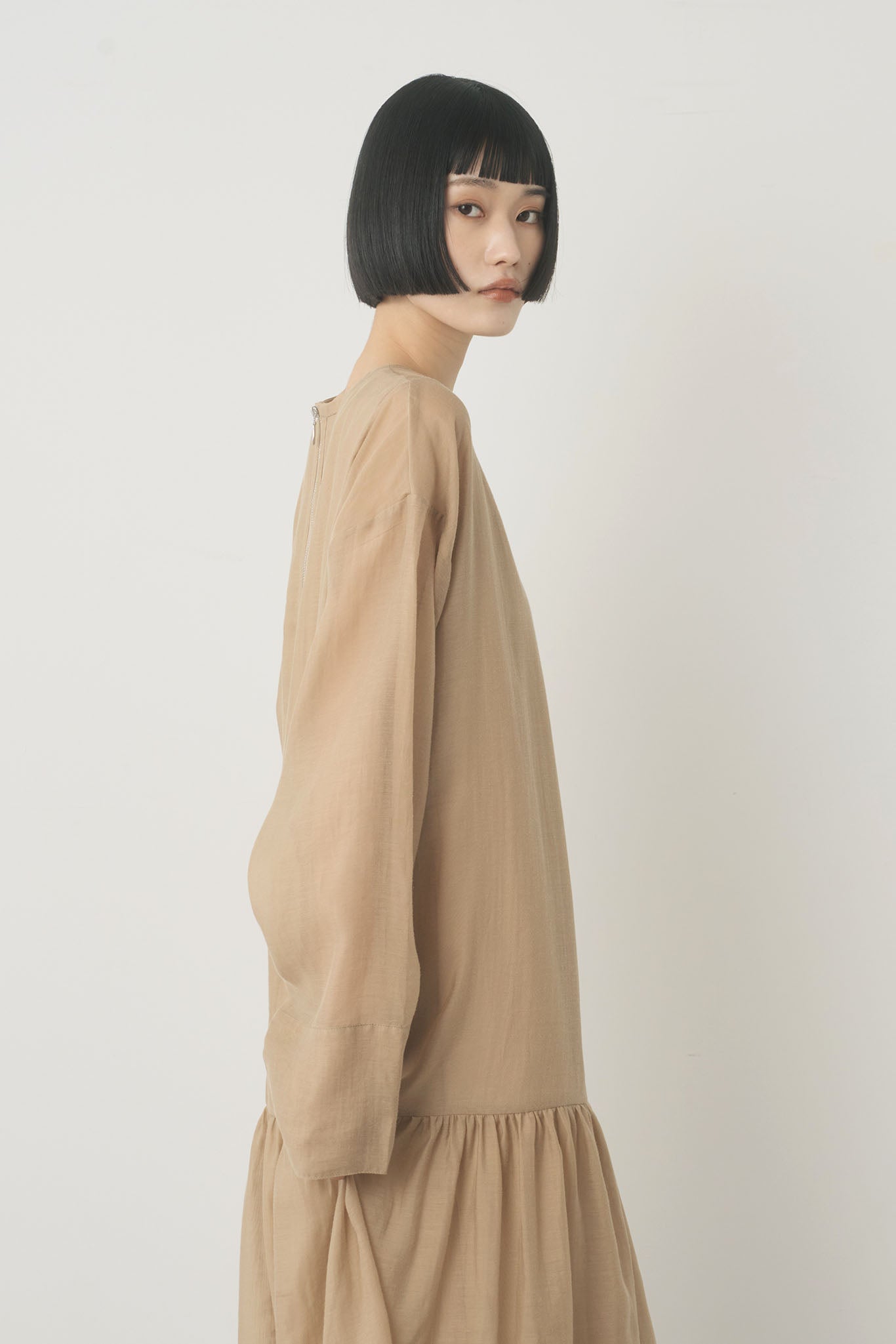 オーガンジーレイヤードワンピース