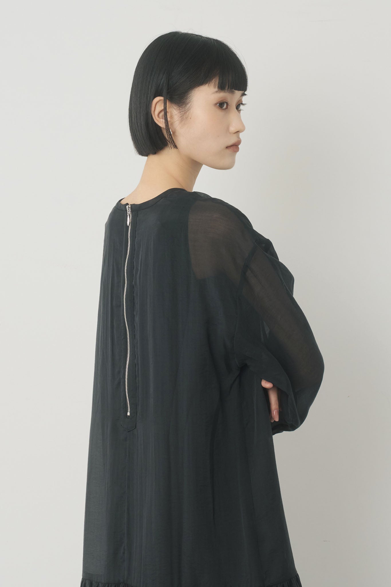 オーガンジーレイヤードワンピース