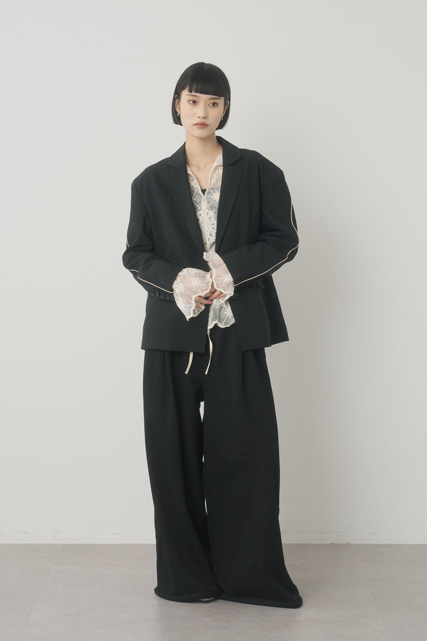 チュール刺繍プルオーバー