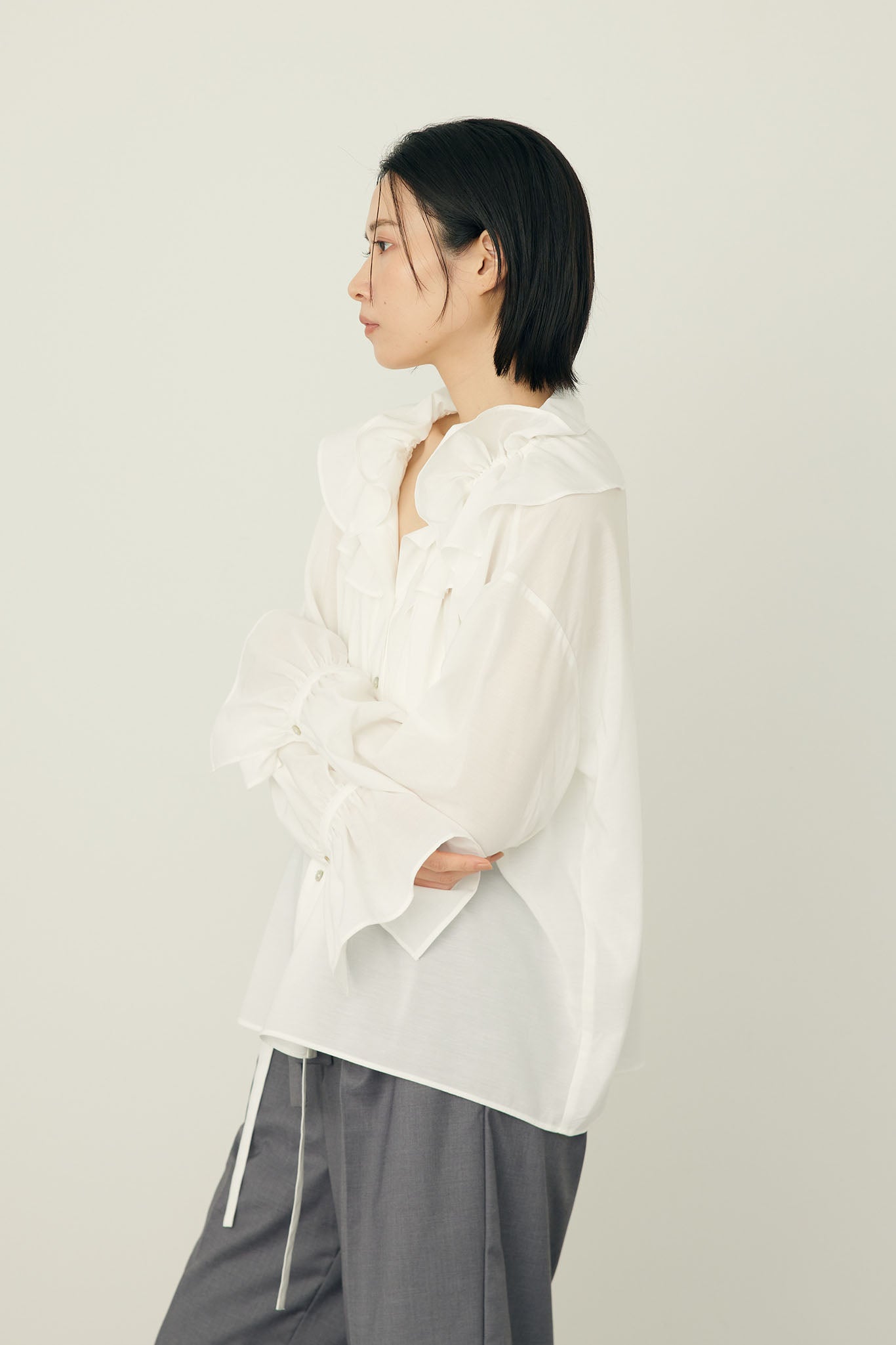 ラッフルシアブラウス
