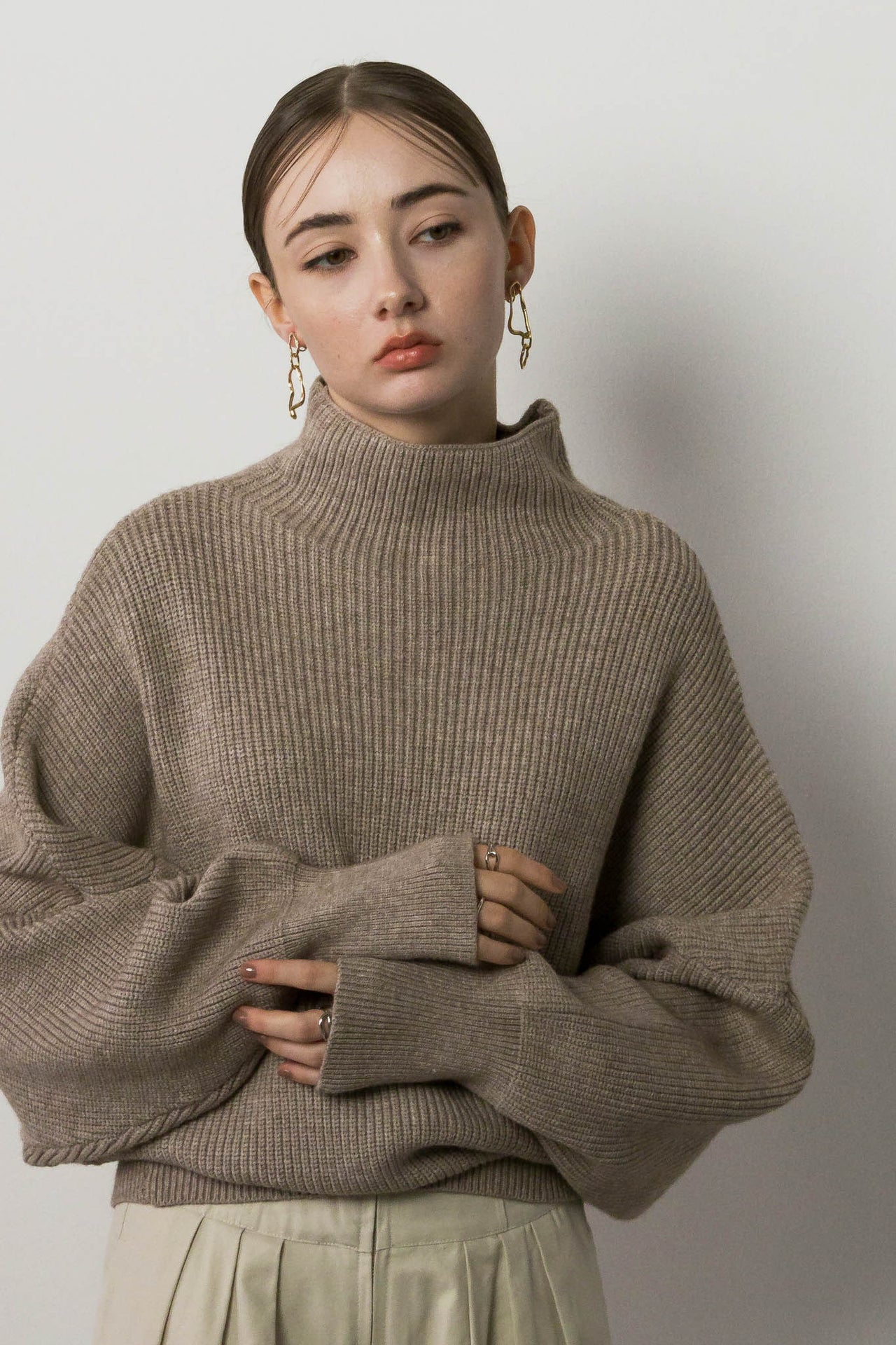 drop shoulder cropped knit
