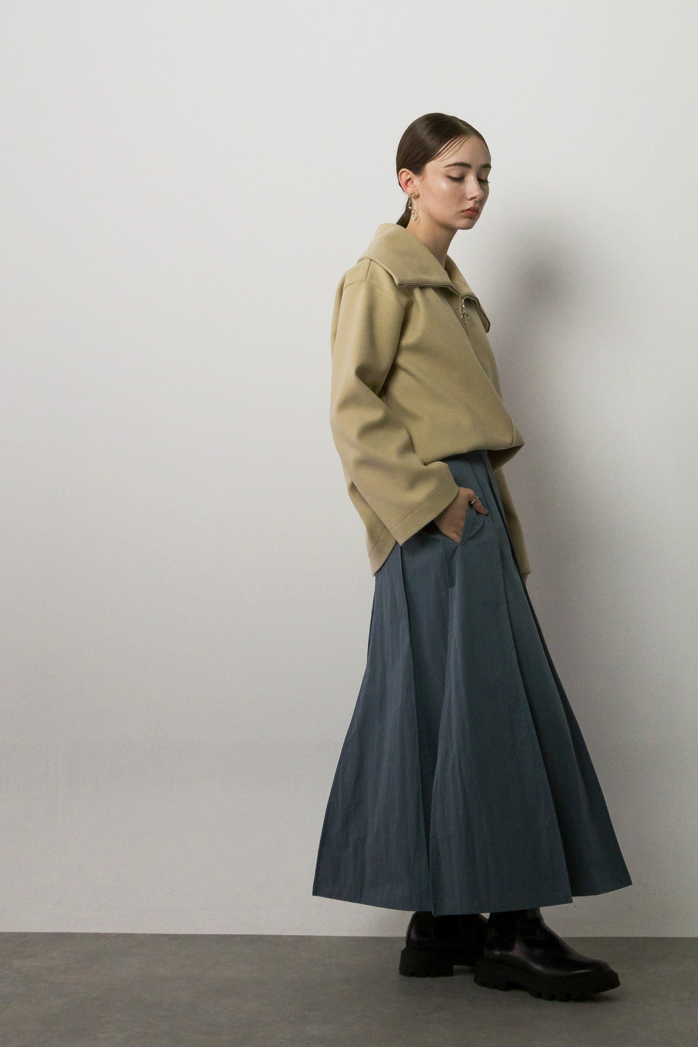 washer tuck seam skirt