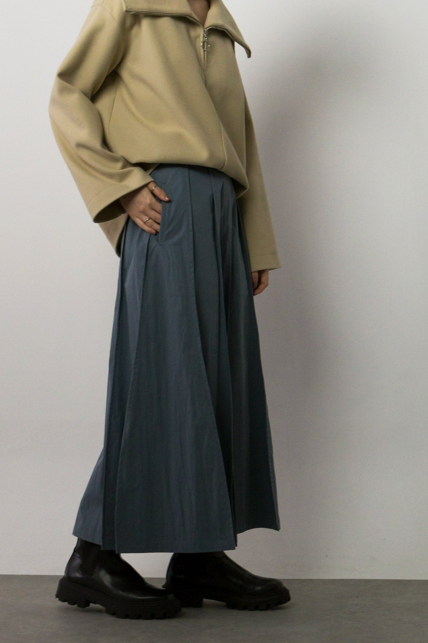 washer tuck seam skirt