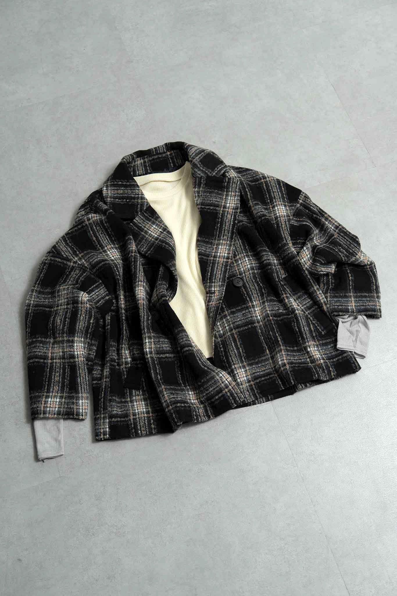 チェックピーコート