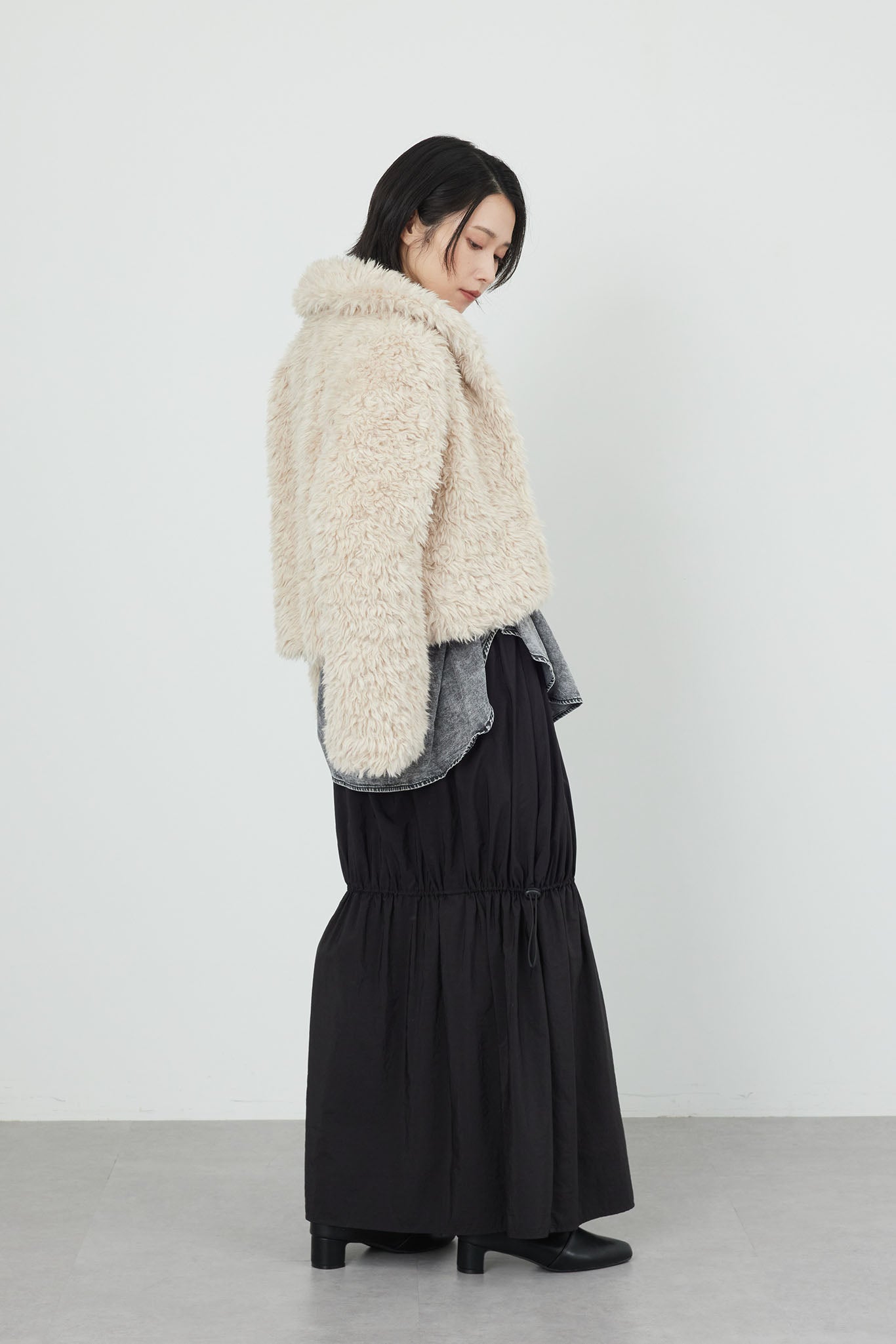 フェザーブルゾン