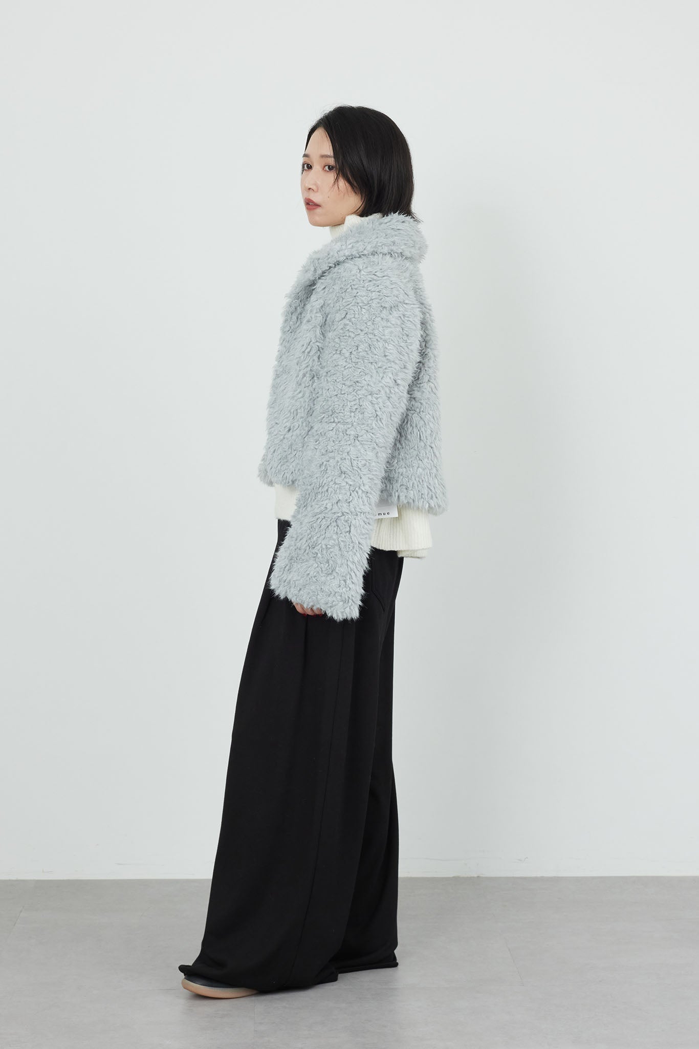 フェザーブルゾン