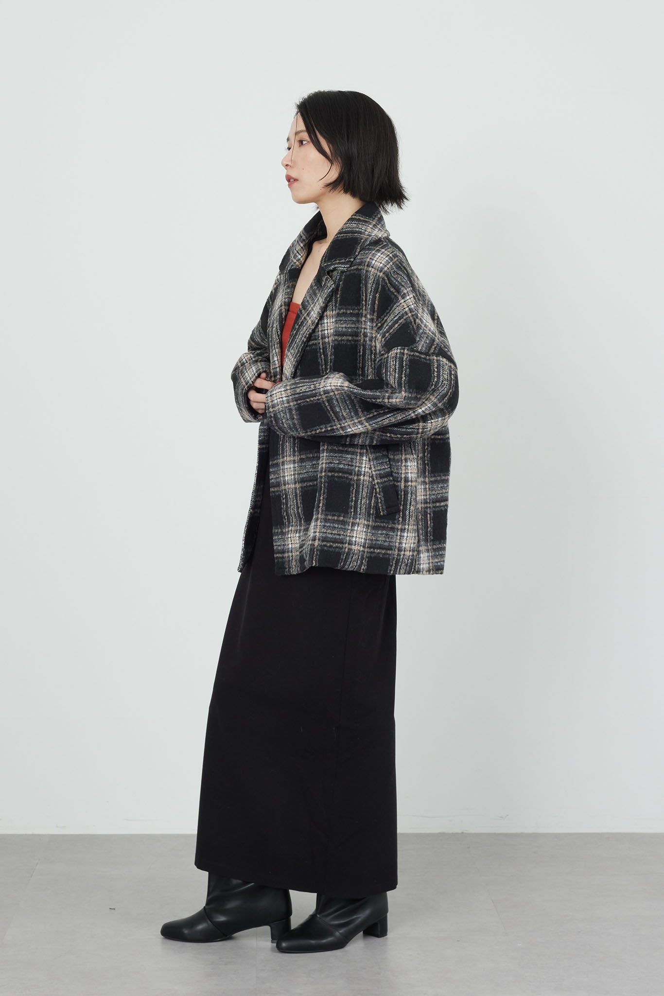 チェックピーコート