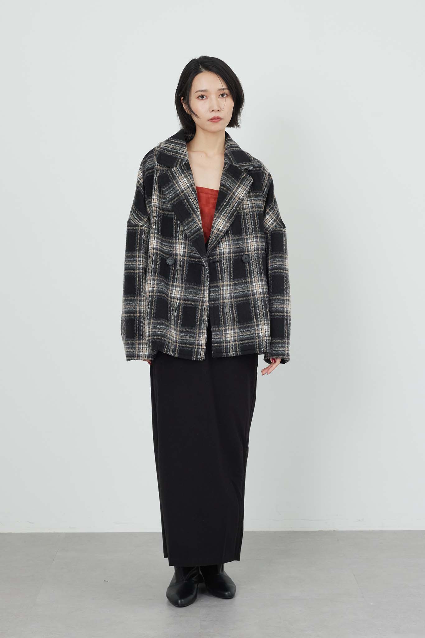 チェックピーコート