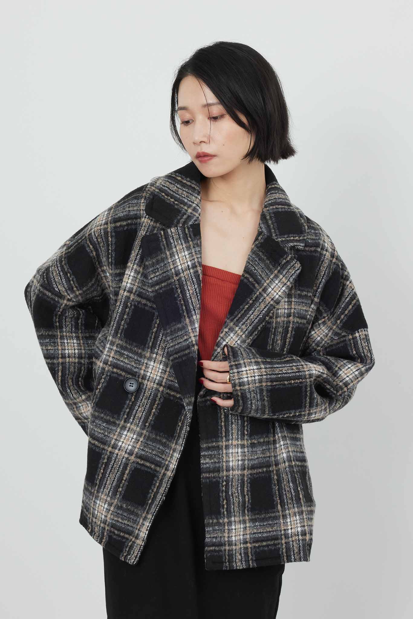チェックピーコート