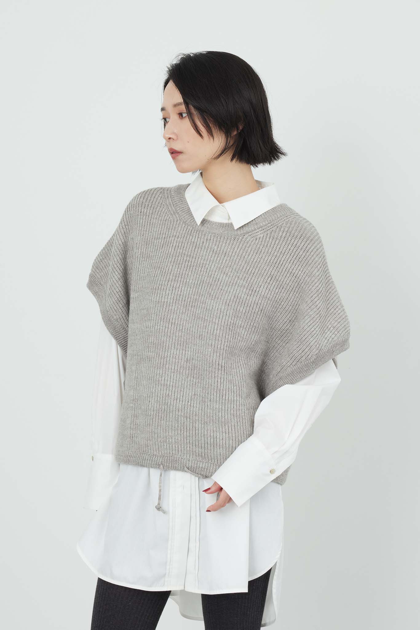 Cropped knit gilet 