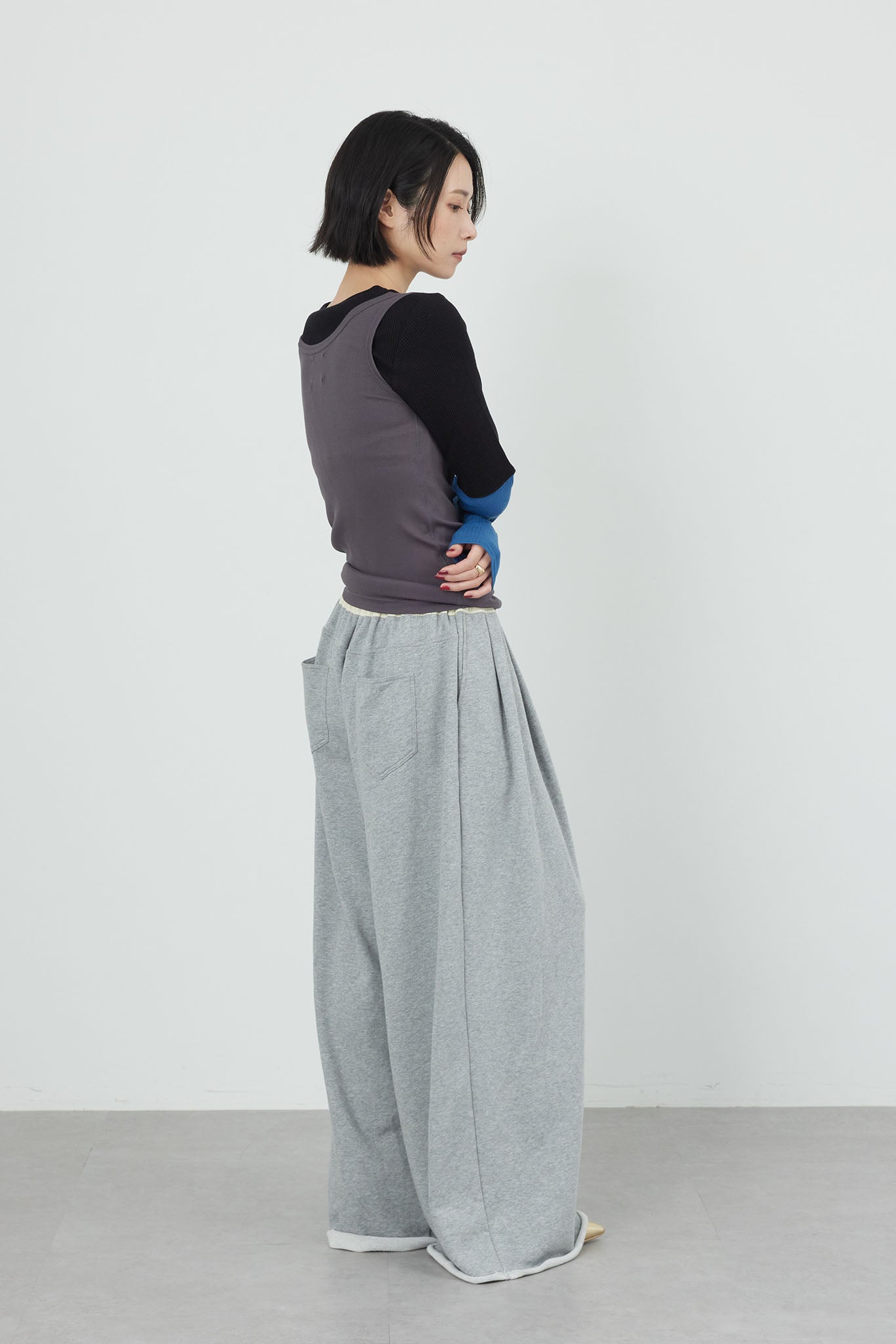 バイカラーリブトップス