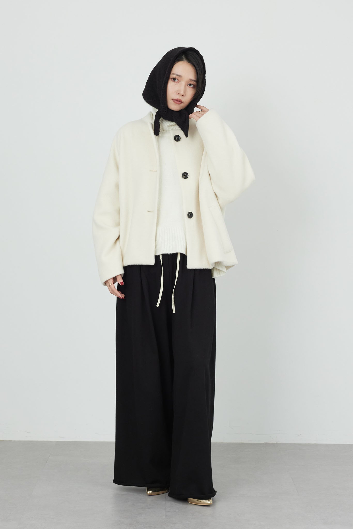 クロップドノーカラーコート