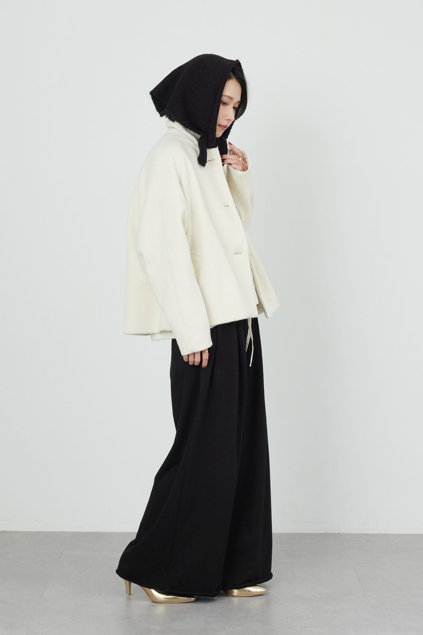 ハイネックモールヤーンニット